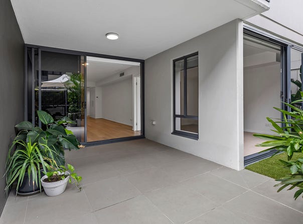 35 Burdett Street, Albion, Qld 4010