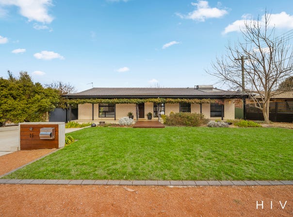 11 Mcglinn Place, Gowrie, ACT 2904