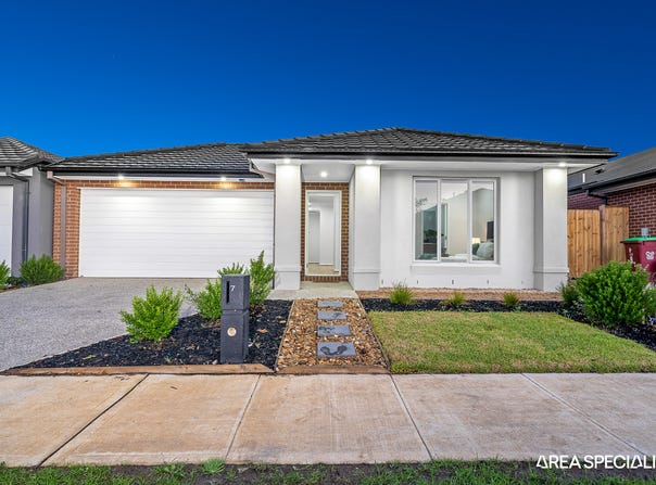 7 Ellypark Crescent, Clyde North, Vic 3978