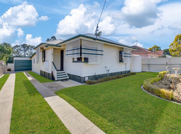 16 Casey Street, Leichhardt, Qld 4305