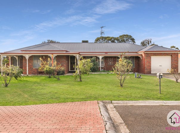 4 Geoffrey Court, Kilmore, Vic 3764