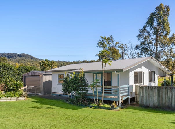 50 Strawberry Road, Beerwah, Qld 4519