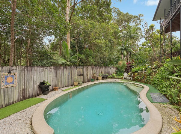 64 Forest Drive, Elanora, Qld 4221