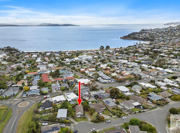 8 Murlali Court, Blackmans Bay, Tas 7052