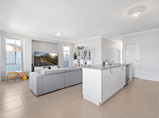 6 Student Loop, Coolbellup, WA 6163