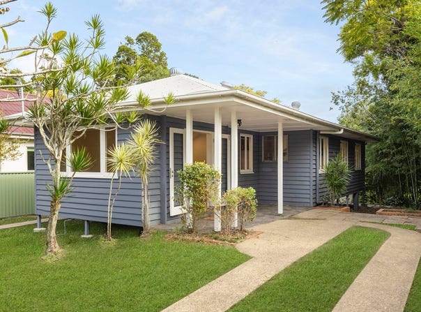 92 Taringa Parade, Indooroopilly, Qld 4068