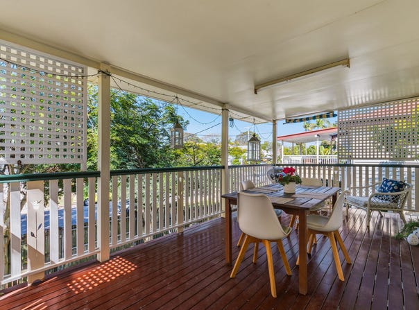 30 Oriel Road, Yeronga, Qld 4104