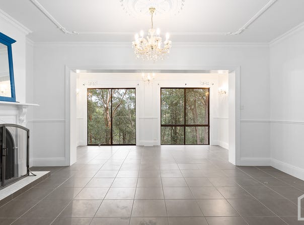 12 Hawkins Parade, Blaxland, NSW 2774