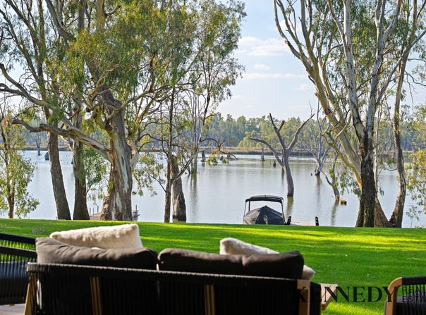 24 Lakeside Drive, Bundalong, Vic 3730