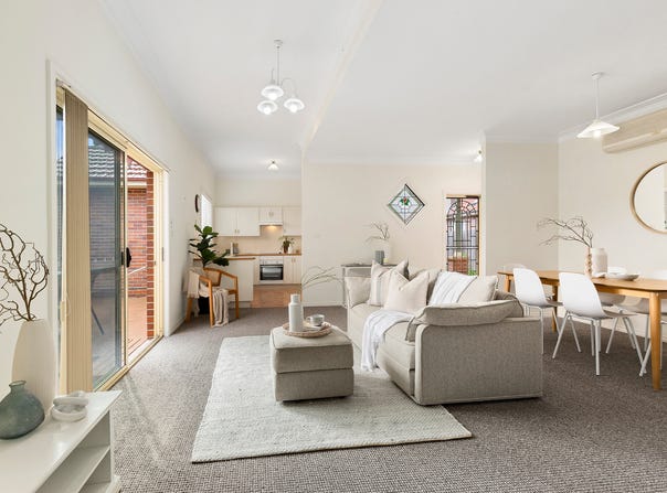2/119 Kemp Street, Hamilton South, NSW 2303