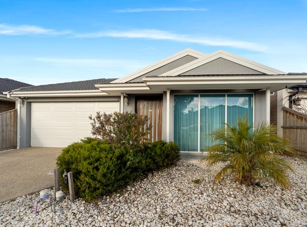 5 Barnato Street, Mickleham, Vic 3064