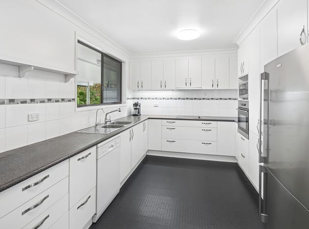 13 Tindara Drive, Sawtell, NSW 2452