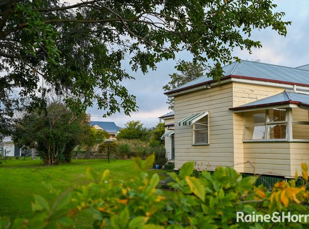 8A Ailanthus Street, Killarney, Qld 4373