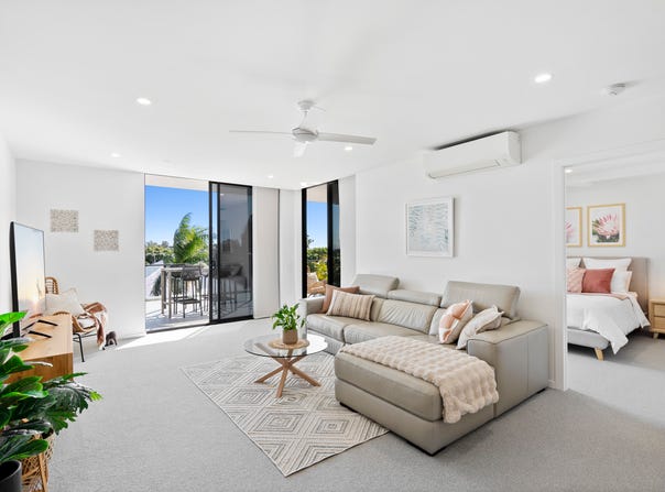 1202/90 Berrima Street, Wynnum, Qld 4178