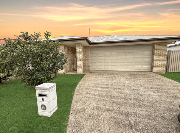 8 Bridgeman Parade, Chinchilla, Qld 4413