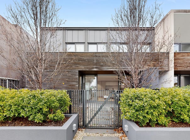1/22 Leonard Crescent, Ascot Vale, Vic 3032