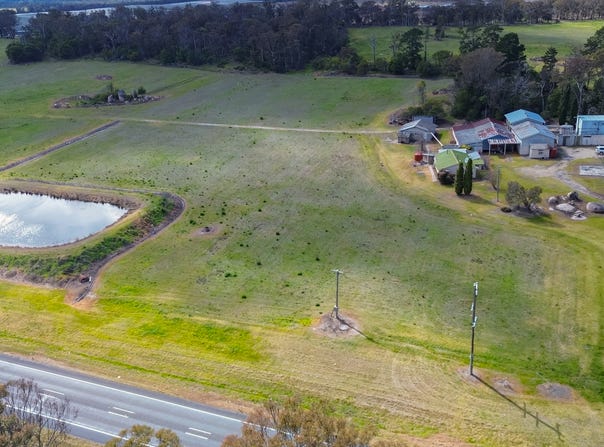 24935 New England Highway, Thulimbah, Qld 4376