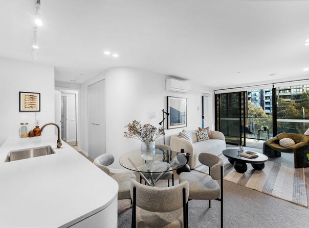 304/352 NORTHBOURNE AVENUE, Dickson, ACT 2602