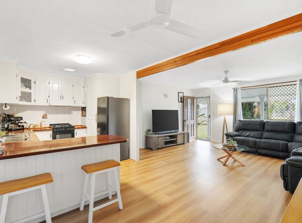 2 Deanna Street, Mirani, Qld 4754
