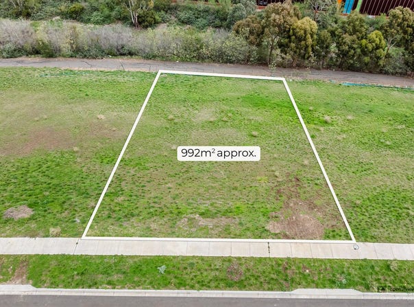 32 Majestic Drive, Highton, Vic 3216