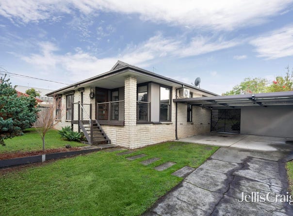 8 Luton Court, Rowville, Vic 3178