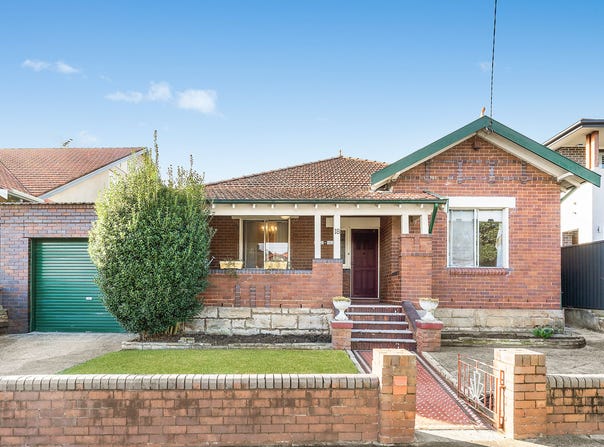 18 Pine Avenue, Russell Lea, NSW 2046