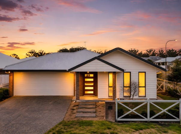 36 Crooke Street, Highfields, Qld 4352
