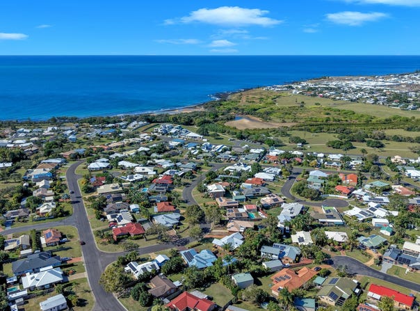 4 Solander Street, Bargara, Qld 4670