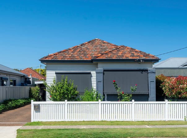 8 Hitchcock Avenue, New Lambton, NSW 2305