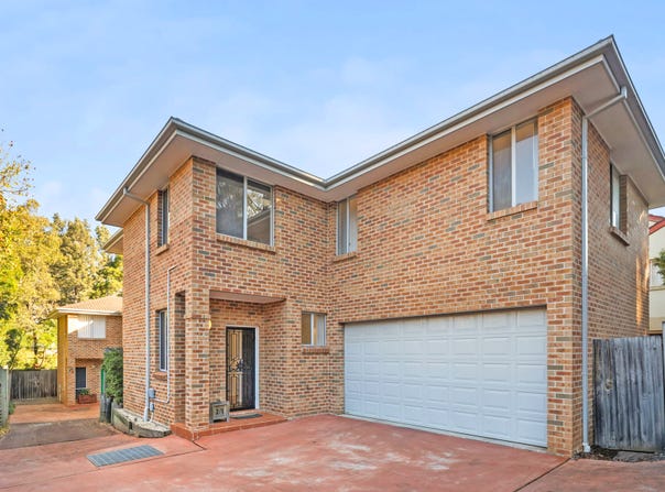 2/1 Webb Avenue, Hornsby, NSW 2077