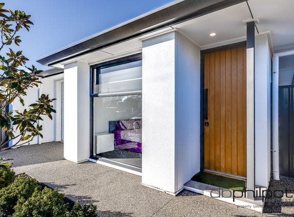 32 Parsons Grove, Park Holme, SA 5043