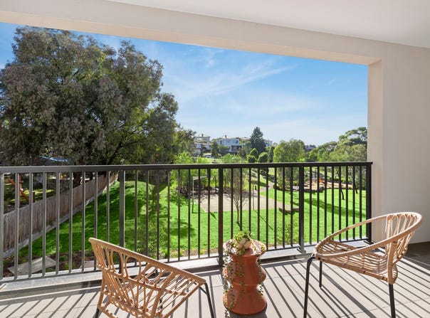 22 Sheoak Crescent, Doncaster East, Vic 3109