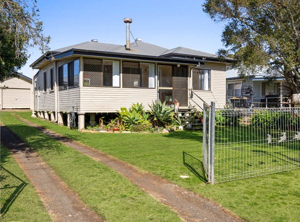 42 Dalmeny Street, Wilsonton, Qld 4350