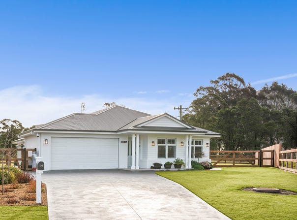 84 Emerald Drive, Meroo Meadow, NSW 2540