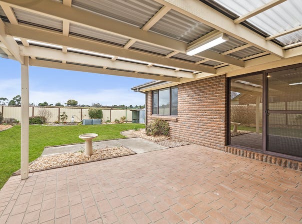 19 Reeyana Place, Moss Vale, NSW 2577