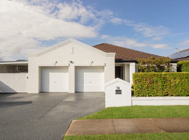 74 The Park Chase, Valentine, NSW 2280