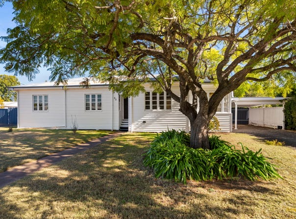 68 Wood Street, Dalby, Qld 4405