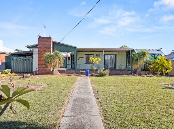6 Bushell Street, Carey Park, WA 6230