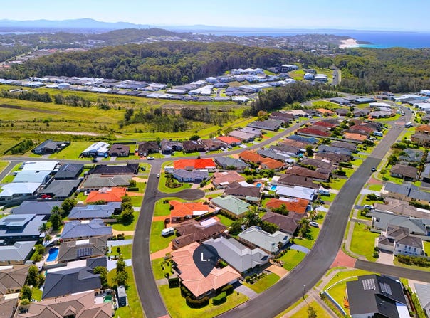 1/37 Akala Avenue, Forster, NSW 2428