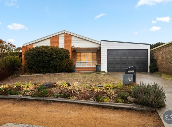 14 Lawlor Place, Gordon, ACT 2906