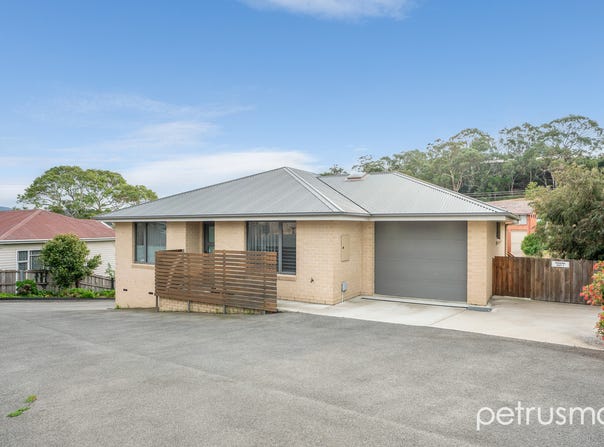 1/60-62 Gordons Hill Road, Lindisfarne, Tas 7015