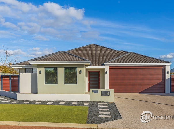 1 Radonich Way, Lake Coogee, WA 6166