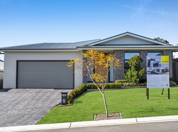 51 Roy Crescent, Thirlmere, NSW 2572