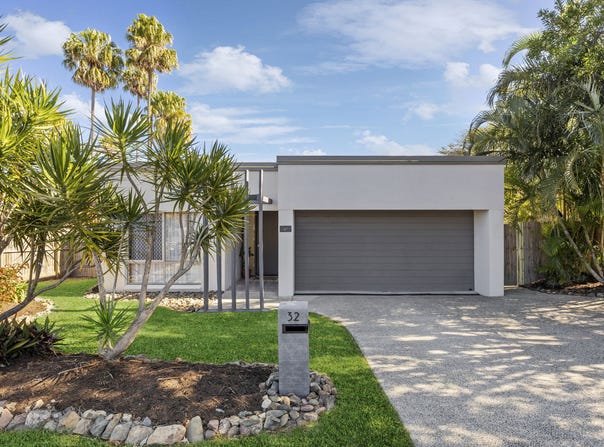 32 Parkway Drive, Mooloolaba, Qld 4557