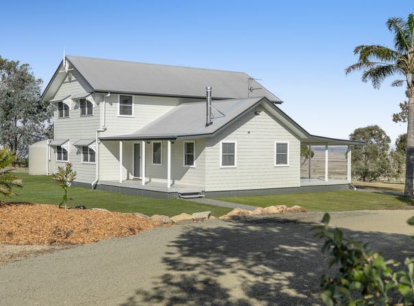 11  Jannusch Road, Gowrie Mountain, Qld 4350