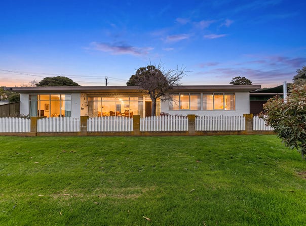 60 Lardner Road, Drouin, Vic 3818