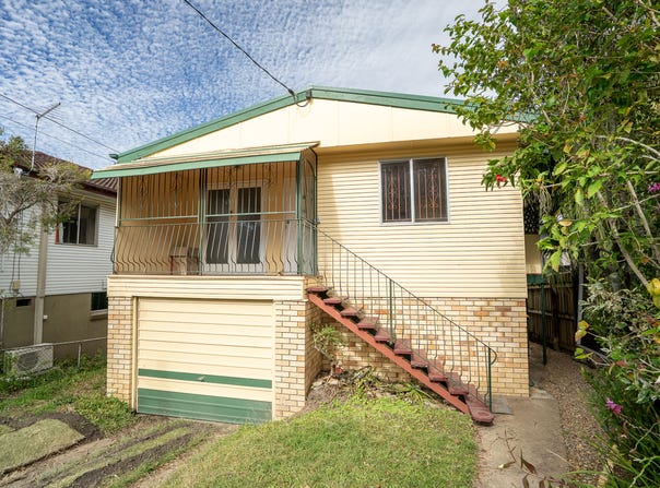 1 Myall Street, Norman Park, Qld 4170