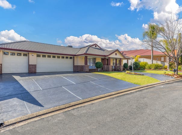 11 The Outlook, Salisbury Heights, SA 5109