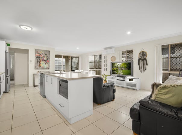 10D Lisa Crescent, Coomera, Qld 4209