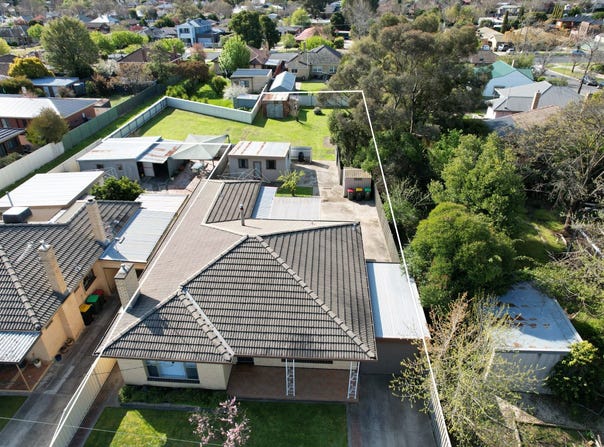 12 Ewing Court, Flora Hill, Vic 3550